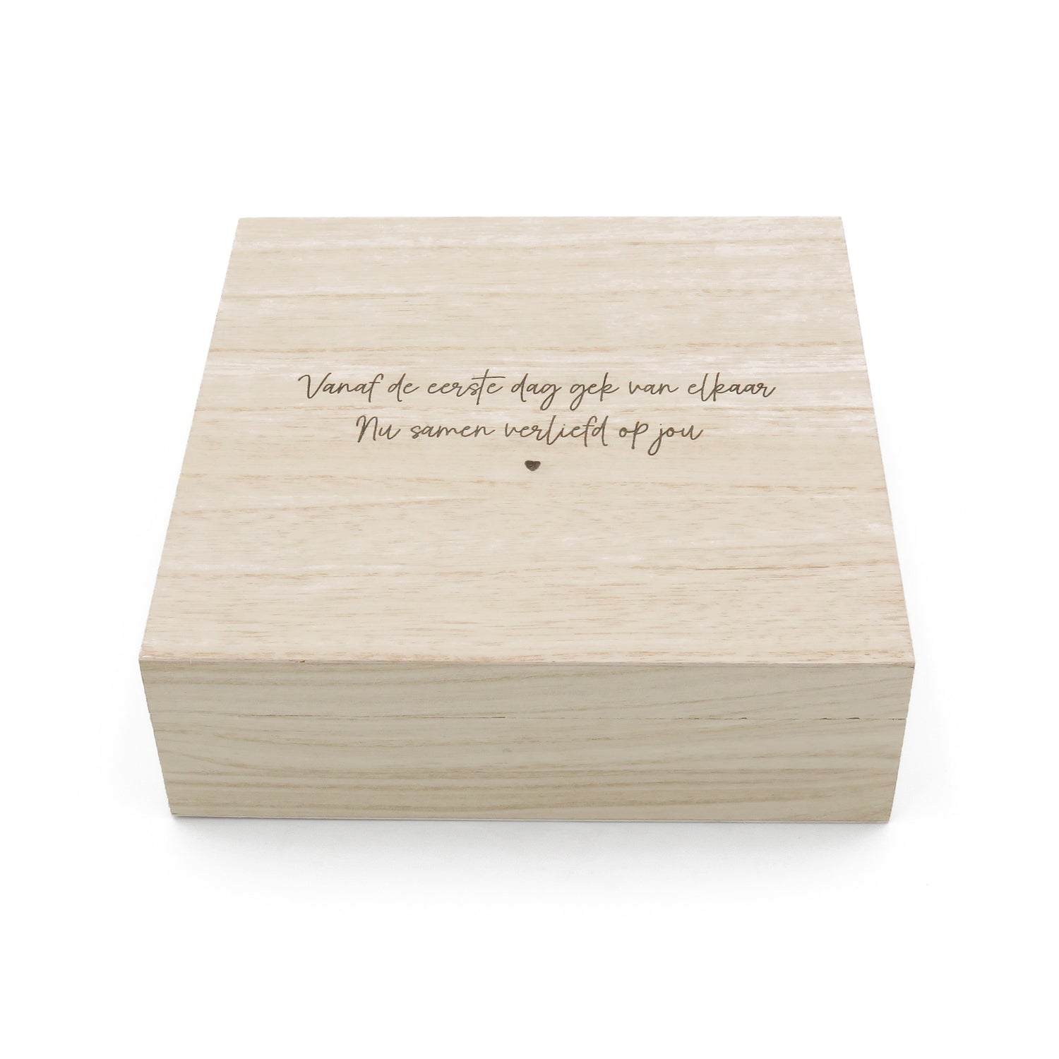 Houten kistje met gegraveerde quote of zin